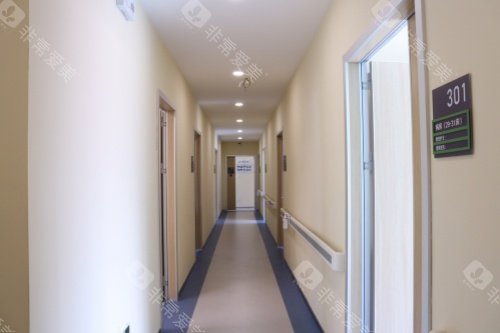 呼伦贝尔爱尔眼科医院走廊