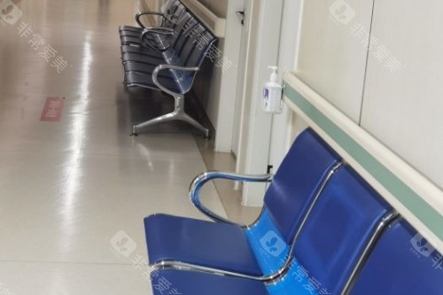 重庆千叶眼科候诊区域