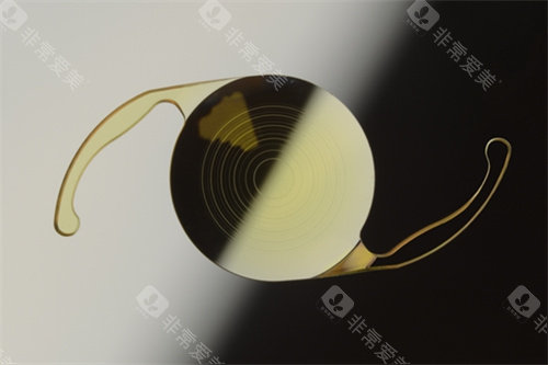 网选三焦人工晶体品牌排行榜及三焦点人工晶体价格表:蔡司/爱尔康/眼力健上榜!