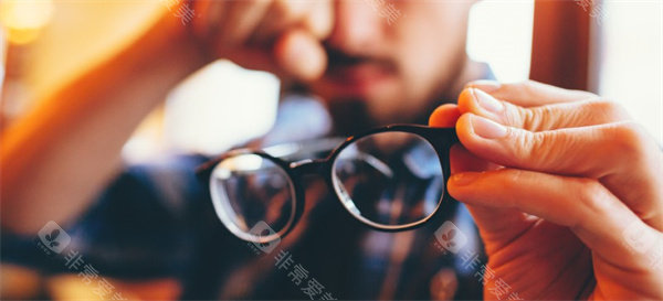 宜昌中心医院白内障手术价格明细表！是2025年白内障收费价格明细！