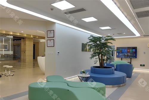 上海柠盟眼科医院怎么样？从价格、评价、成效全方位为你分析！