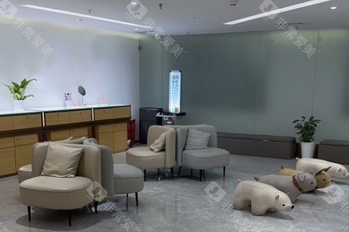 北京美和眼科候诊区
