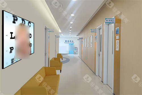南通江河泽明眼科医院诊室走廊环境图
