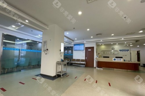北京民众眼科医院大厅
