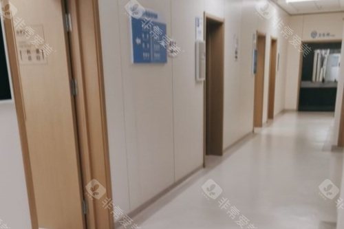 哈尔滨普瑞眼科医院走廊区