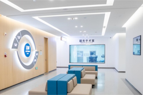 想在武汉找靠谱眼科医院？武汉普瑞眼科和武汉艾格眼科哪个好？多维度对比为你揭晓答案