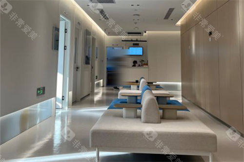 上海艾嘉瞳心眼科门诊部候诊区