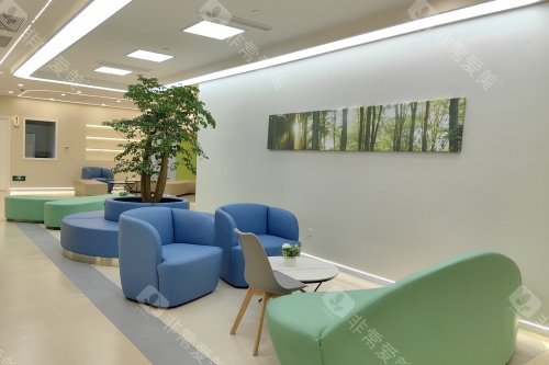 上海柠盟眼科候诊区