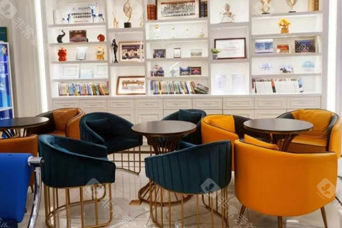 南宁麦迪格眼科休息区图