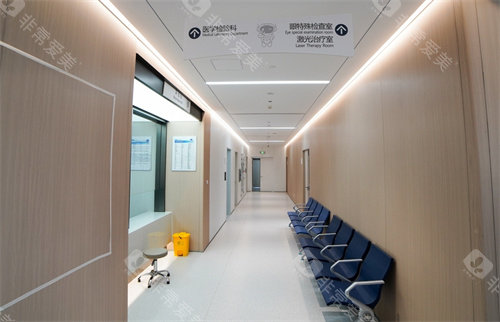 郑州中视眼科走廊环境