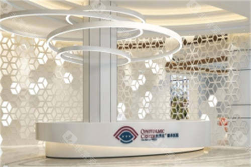 郑州奥弗克眼科前台