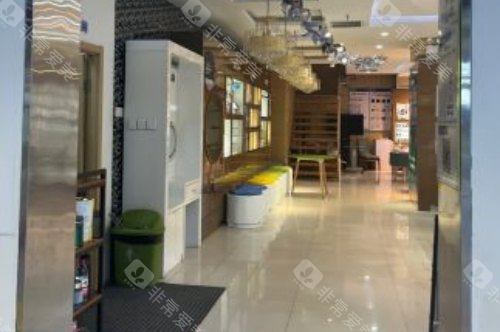 太原爱维视眼科官网简介:小店区华德中心广场B座106室_小儿眼病/近视防控/角膜塑形镜_医生工作室术例全一览!