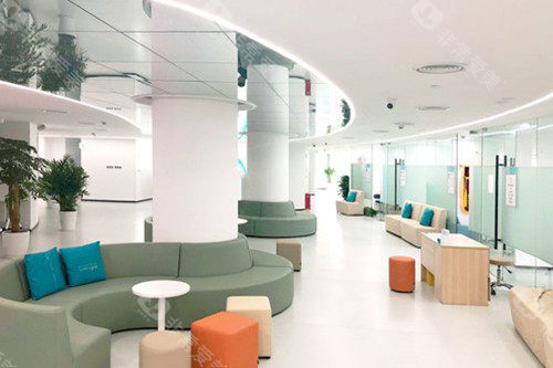 上海新视界眼科大厅等候区