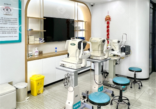 海口国爱近视医院验光区