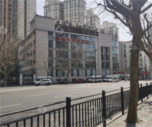 上海新视界眼科医院是正规医院吗？资质齐全/科室覆盖广/价格透明，一篇说透放心就医要点！