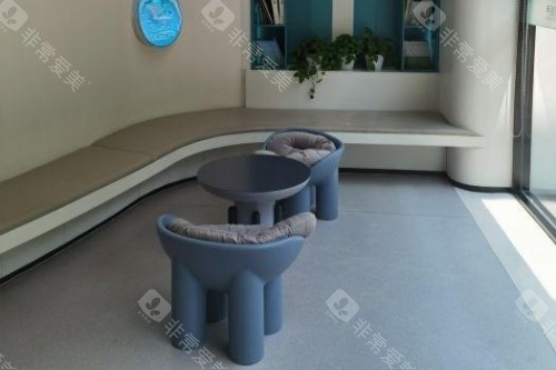 上海新视界眼科等待区图片