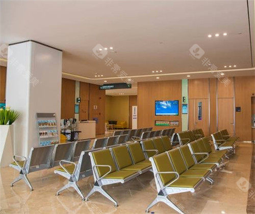 福州爱尔眼科等待区