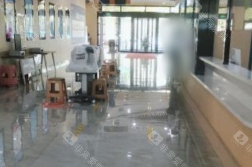 石家庄复明眼科医院值得信赖吗？20余年经验医生领衔+蔡司全设备，白内障/ICL植入价格透明！