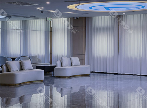 南通文慈眼科医院2F大厅