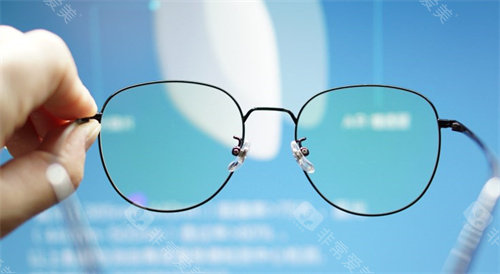 防蓝光近视眼镜