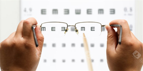 德州爱维视眼科怎么样？正规专科地址解放中大道|角膜塑形镜口碑好|近视手术技术稳