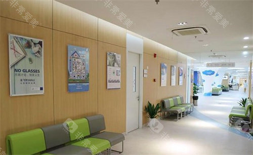 常州泽明眼科医院走廊