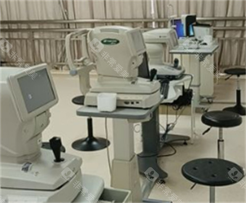 常州泽明眼科视力检测区环境图