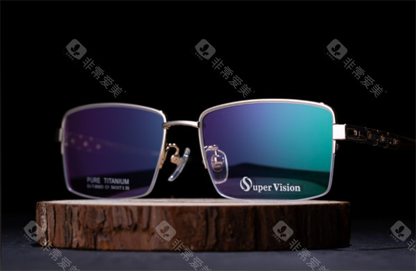 超视立远近两用眼镜图示