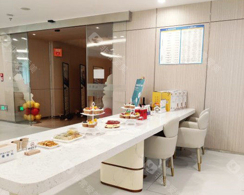 深圳悦瞳眼科休息区环境