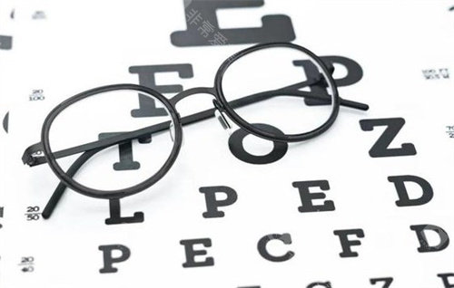 重庆南坪爱尔张晓城医生怎么样?屈光不正手术+高度近视眼底病诊疗_人气预约中!