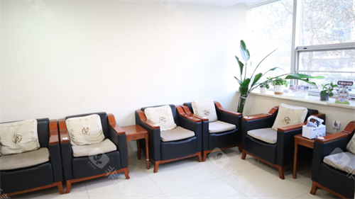 郑州爱尔眼科医院休息