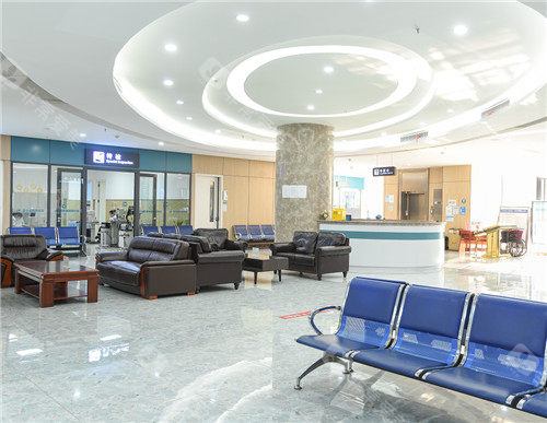重庆千叶眼科等待区照片