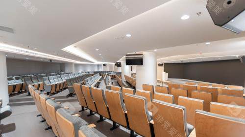 重庆爱尔眼科医院座椅环境