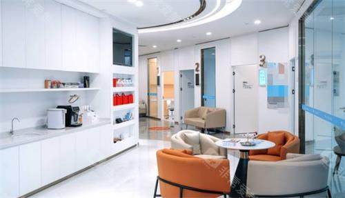 南宁华厦眼科接待区