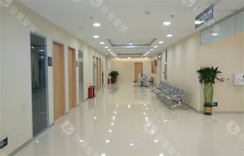 沧州爱尔眼科医院走廊