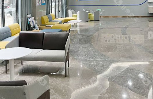 郑州尖峰眼科大厅休息区