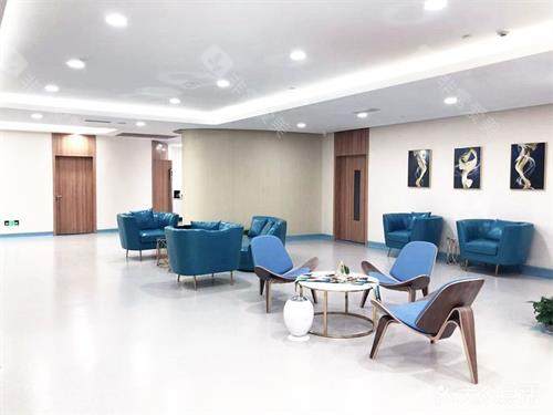 重庆佰视佳眼科医院医生介绍：赵小虎/黄飞/陈军等医生介绍