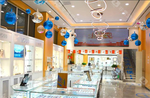 网选兰州眼科医院排名榜！普瑞双院区屈光矫正/华厦眼底病诊疗/爱尔连锁资源，三家优势+价格揭秘