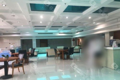 上海瑞东医院眼科怎么样？深入揭秘其合作背景、较高技术、医师团队及质量控制情况！