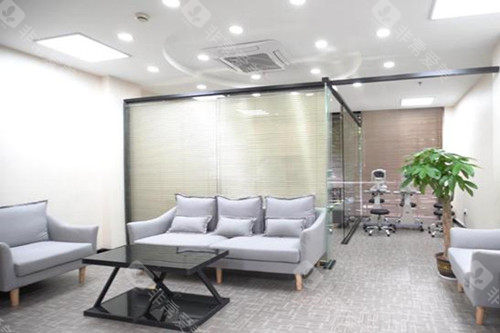 不知道怎么预约上海和平眼科医院？5 种挂号方式亲测有效，附交通线路和就诊注意事项！